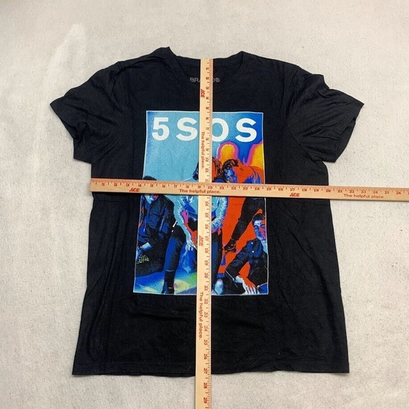 5 Seconds Of Summer Graphic Band Tee Thrifted Vintage Style Size L - Picture 2 of 8